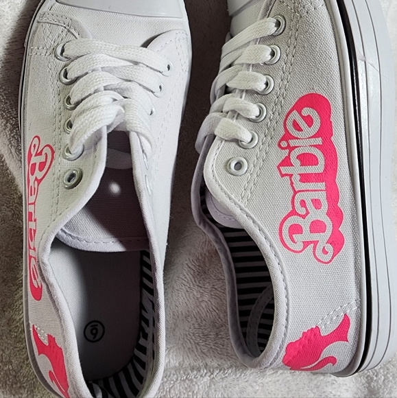 Barbie Inspired Canvas Lace Tie Shoes Women's Size 8 brand new - Picture 2 of 6